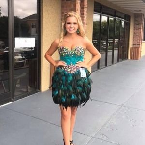 Meet your Posher, Rebekah